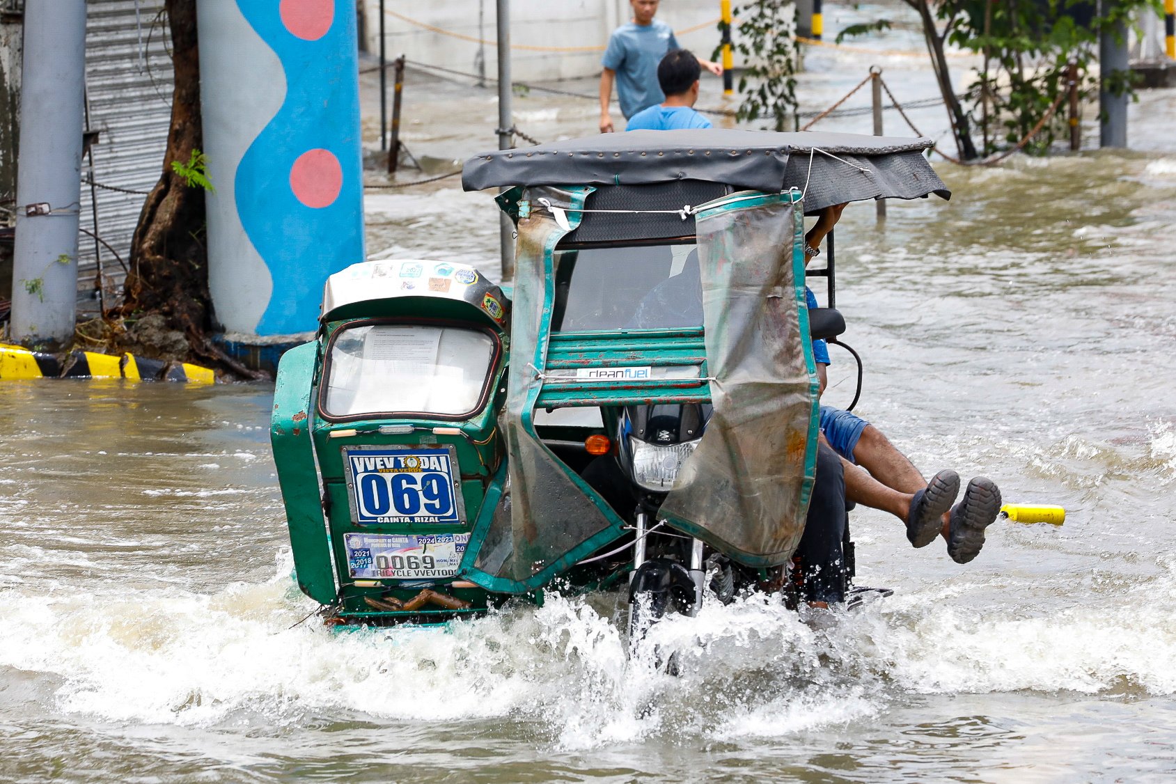 NCR drainage systems need overhaul, says MMDA